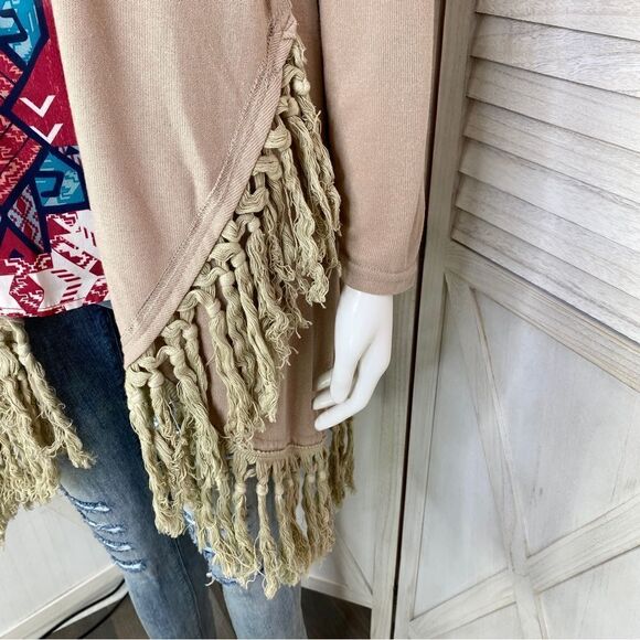Boho Fringe Hem Waterfall Cardigan Knit Khaki Tan Small Open Front Long Sleeve - Picture 6 of 10